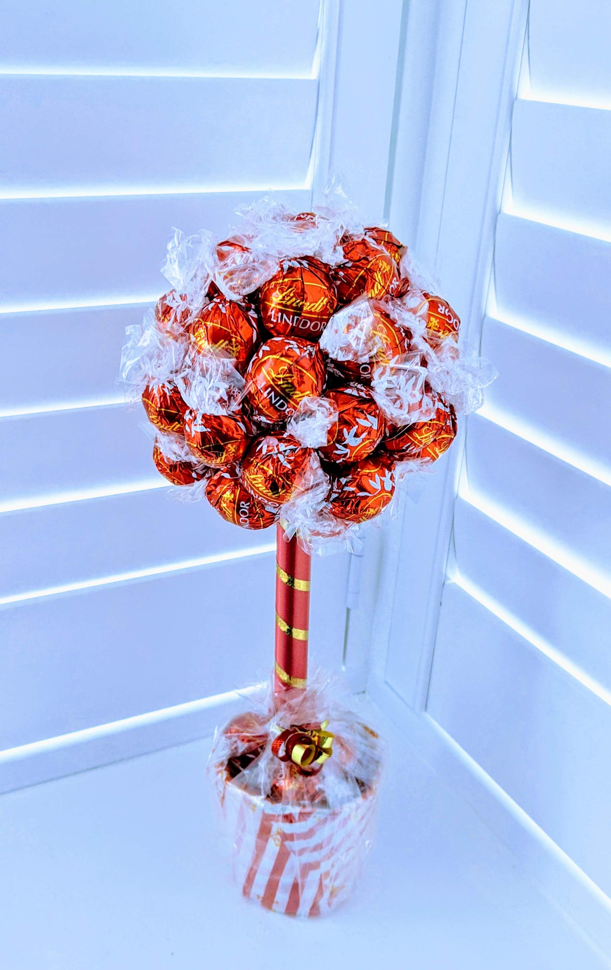 Lindt Sweet Tree with personalised message for your best one